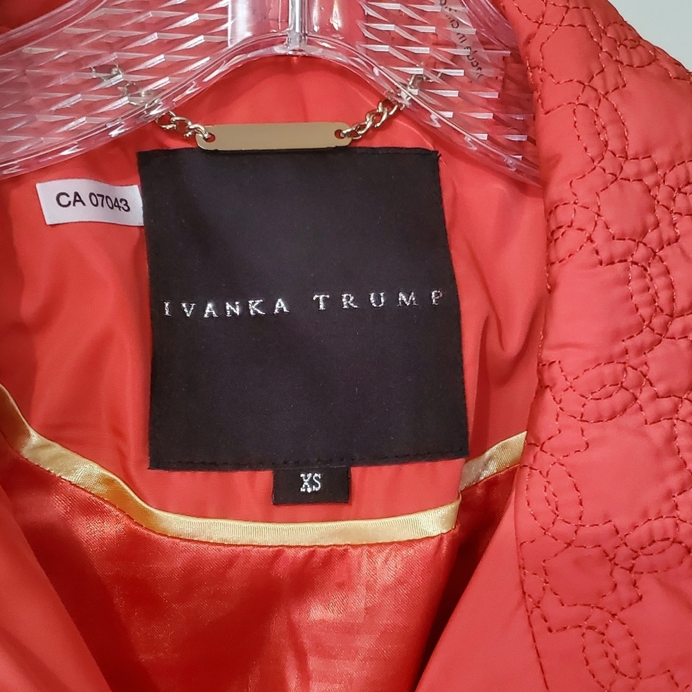 Zip up Jacket - Picture 2 of 2